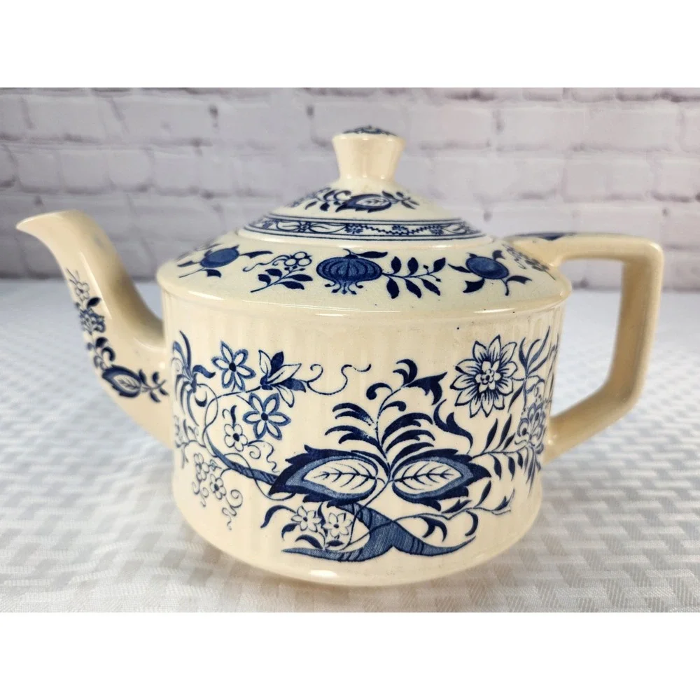 Beautiful Blue and White Sadler Onion Teapot Staffordshire England